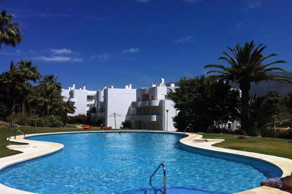 Apartamento Estepona Golf מראה חיצוני תמונה